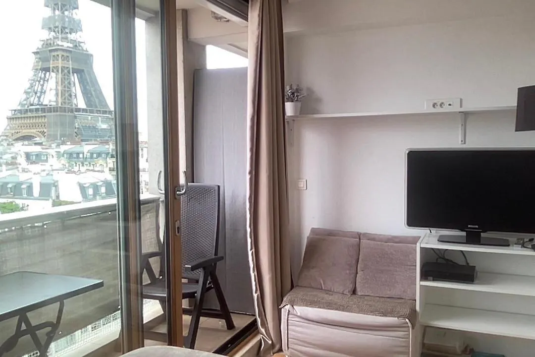 Magnifique Vue Tour Eiffel Studio Prive Avec Balcon Paříž